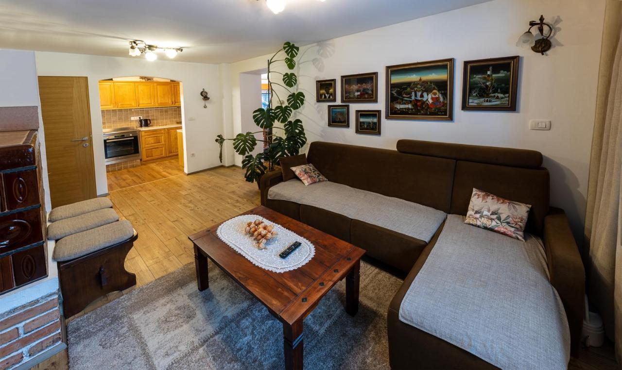Apartma Lana Mojstrana Εξωτερικό φωτογραφία